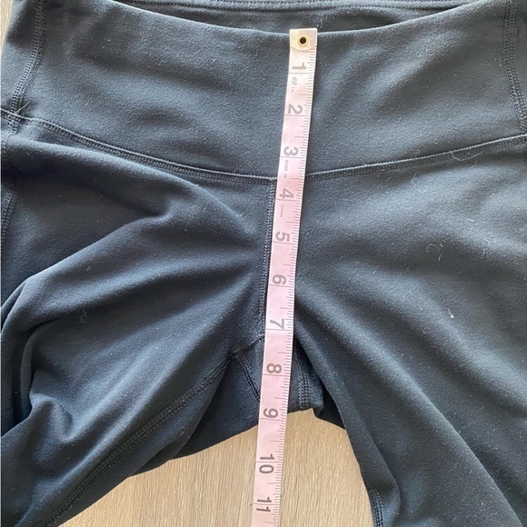 Athleta Capri Crisscross Detail Leggings XS - Picture 11 of 15